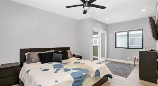 308 35th Street, Unit A (Lower), Забронировать Отель Отели Ньюпорт-Бич с парковкой, рядом с Balboa Peninsula Beaches, Парковка