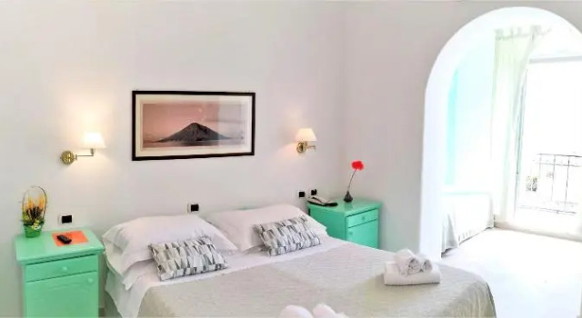 Трёхместный номер Superior с балконом Hotel Ossidiana Stromboli Center