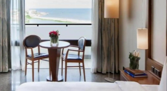 Eko Hotel Main Building, Забронировать Отель Victoria Island , рядом с Red Door Gallery