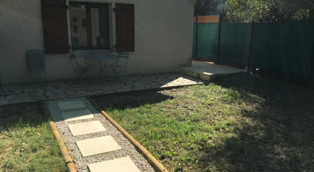 Le Temps d'une Pause, Rezervasyon Daire Teyran Hérault