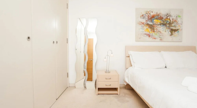 Central 1 Bed near Paddington Station w/ Terrace, Забронировать Отель Отели Англии 3 звезды, 3*