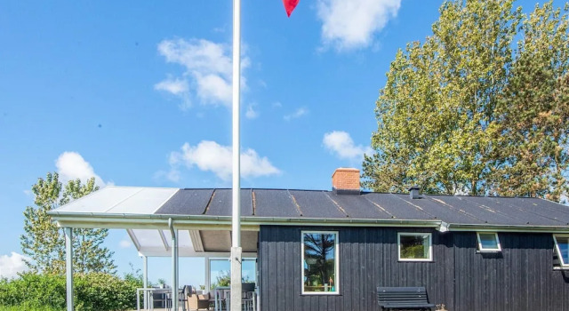 5 Person Holiday Home in Romo, Rezerwuj Hotel Hotele w Sønderjylland z parkingiem, Parking