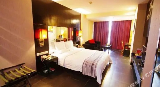 Xianlongtan Holiday Hotel (Mianyang Mianyang Central Hospital), Rezerwuj Hotel Hotele 3-gwiazdkowe w Mianyang, 3*