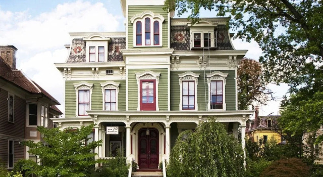 Hudson City Bed & Breakfast