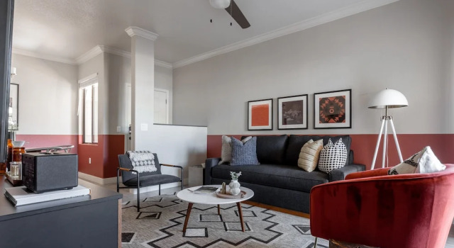 Domio Tempe Stunning 1BR 10 Min to AS Univ, Забронировать Отель Пруд в Темпе Phoenix Metropolitan Area, рядом с Детский музей Halle Heart