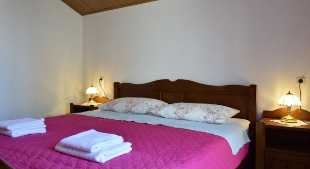 Apartment Tommy, Prenota Appartamento Hotel a Isole Quarnerine con parcheggio, Parcheggio