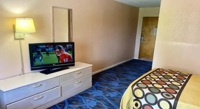 Номер Classic Red Carpet Inn & Suites Lima -Listing Partner