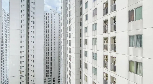 Comfy Warm Tone 1Br At Apartment Bassura City, Book Apartment Jakarta Jakarta Province