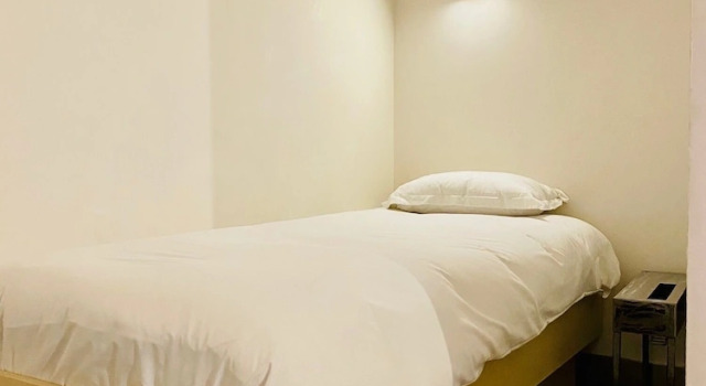 Трёхместный номер Comfort Hôtel Le Dormeur du Val