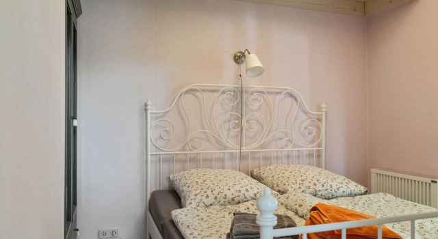 Detached Romantic Holiday Home in the Harz With Large Plot, Pure Nature, Prenota Hotel Hotel a Garz con parcheggio, Parcheggio