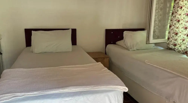 Kalemi Pansiyon, Varaa Hotelli Hotellit Marmara-alue pysäköinnillä, Pysäköinti