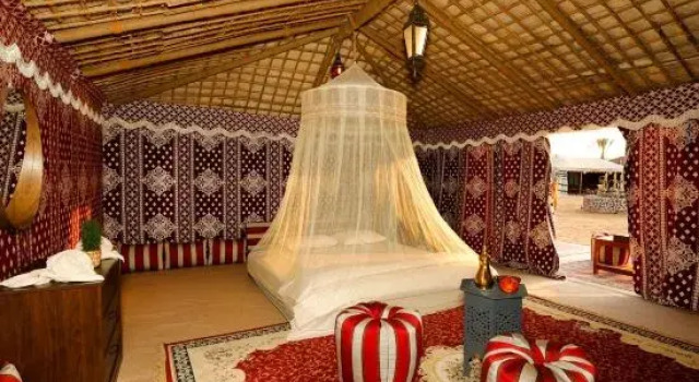 Тент Al Khayma Camp "Elite Glamping & Dining in Experience"