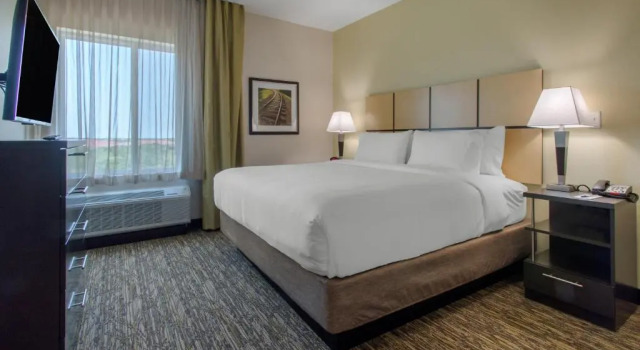 Двухместный люкс c 1 комнатой Candlewood Suites - San Antonio Lackland AFB Area by IHG