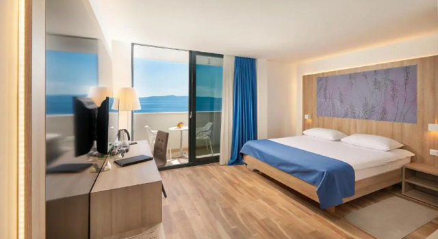 Двухместный номер Superior с балконом и с видом на море Medora Auri Family Beach Resort