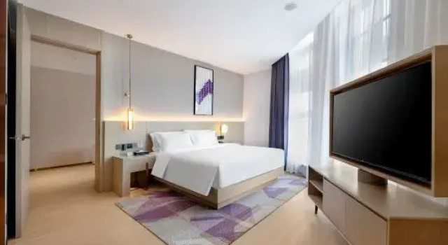 Люкс Lavande Hotel Qingdao Jimo North Station Clothing City Store