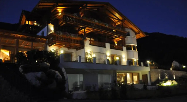 B&B Hotel Mirabel, Забронировать Отель Санта-Кристина-Вальгардена Валь-Гардена