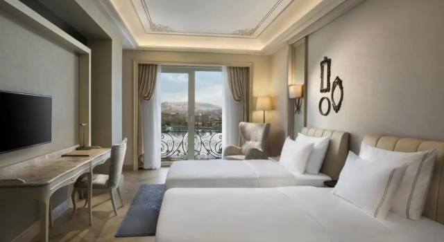 Deluxe Twin room with park view Lazzoni Hotel