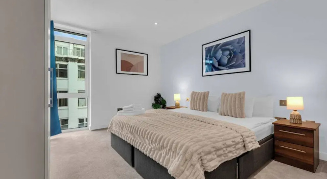 Апартаменты Deluxe Two Bed Serviced Apt in Old Street