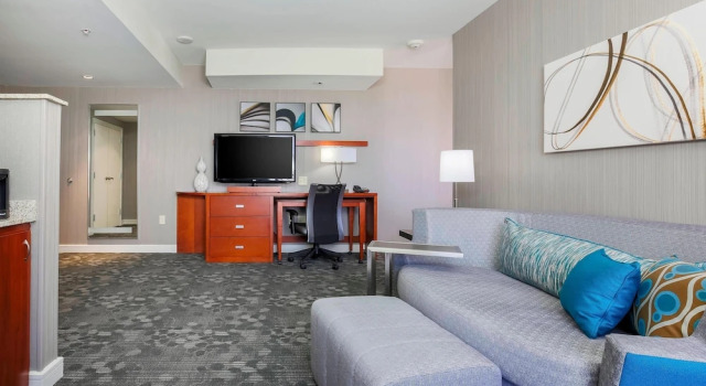 Люкс с 1 спальней Courtyard by Marriott Amarillo Downtown
