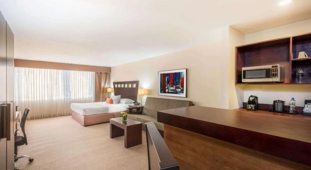 Dvoulůžkový s manželskou postelí Apartmá TRYP by Wyndham San Jose Sabana