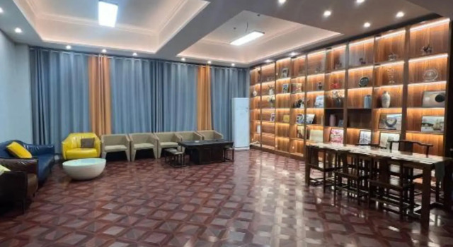 Iu Hotel Zhengzhou Science Avenue Zhengzhou University, Rezervovat Hotel Čeng-čou Henan