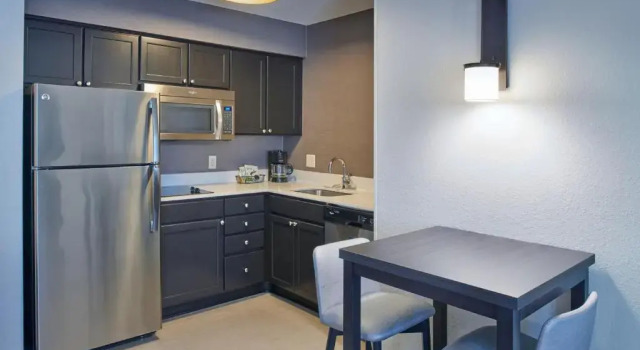 Двухместный люкс c 1 комнатой Residence Inn by Marriott Detroit Novi
