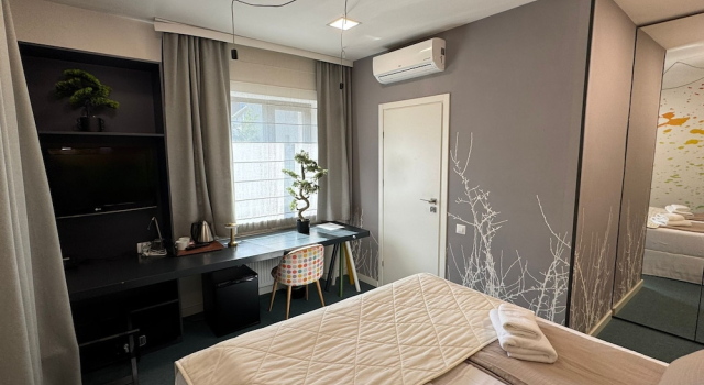 Номер Superior Eloom Hotel