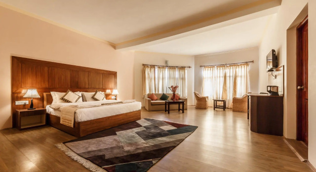 Люкс Hotel Reenam