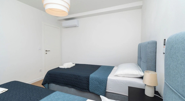 Apartments Lenolu