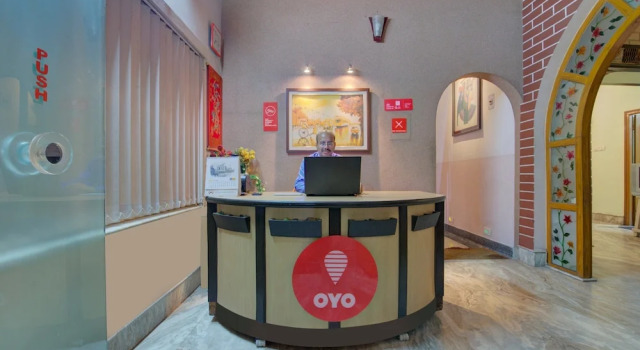 OYO 2872 Hotel City of Joy, Prenota Hotel Calcutta 