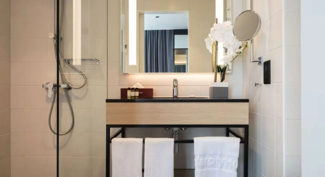 Iş çift kişilik oda Hotel IntercityHotel Muscat