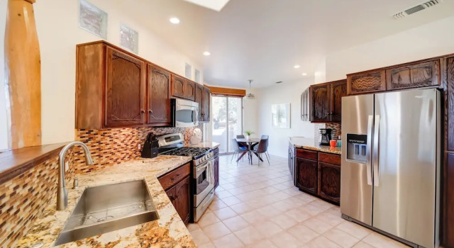 Коттедж Red Rock Mtn View & Fire Pit: Central Sedona Home