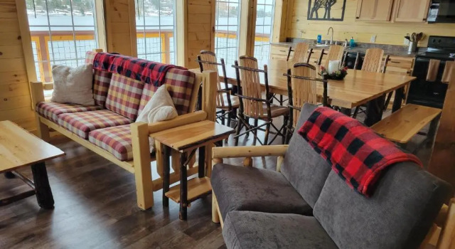 Коттедж с 3 комнатами Keweenaw Waters Resort