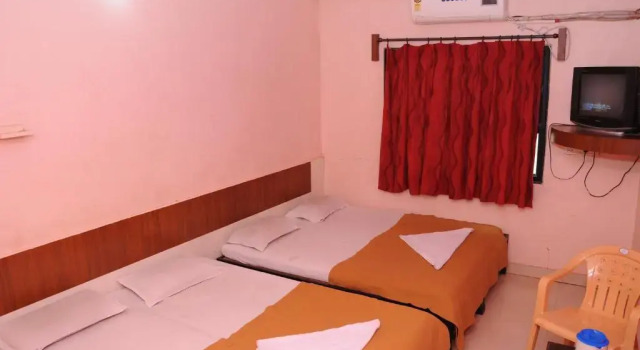 Семейный номер Standard Hotel Sai Darshan