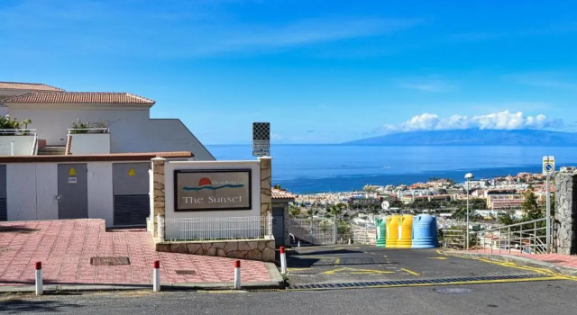 Costa Adeje Sunset Apartament, Book Apartment Hotels in Tenerife with Parking, Parking