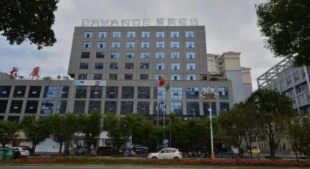 Lavande Hotels· Xingyi Jushan Avenue, Book Hotel 3-stjernede hoteller i Qianxinan, 3*