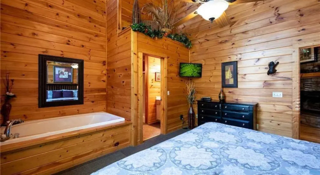 Zen Bear Retreat - One Bedroom Cabin