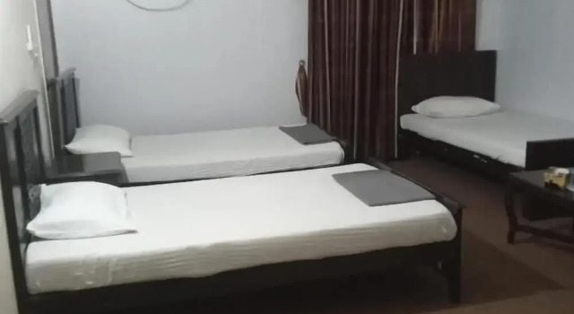Deluxe Zimmer Decent Palace Hotel