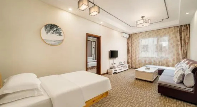 Suite Junyue Baihe Theme Hotel