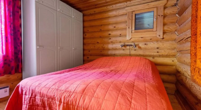 Ukonmaja b paritalo, Rezervovat Hotel Hotely v Northern Savonia s parkováním, Parkování