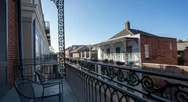 Двухместный номер Standard с балконом Bourbon Orleans Hotel