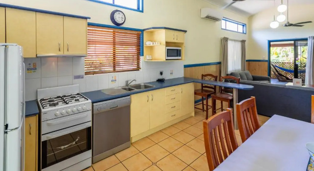 Вилла с 3 комнатами Cairns Coconut Holiday Resort