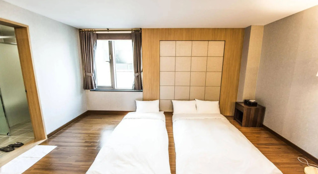 JS Hotel, Забронировать Отель Отели Чонджу 3 звезды, рядом с Музей традиционных корейских вин в Чончжу, 3*