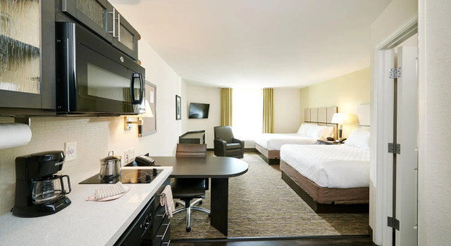 Четырёхместный люкс Candlewood Suites Lafayette by IHG