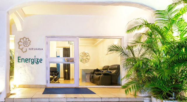 Zone Connect by The Park Goa Calangute, Varaa Hotelli 4 tähden hotellit kohteessa Goa, 4*