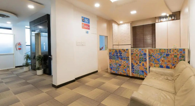 Capital O 70516 Hotel Scarlet, Rezervovat Hotel Hotely v Bangalore s parkováním, Parkování