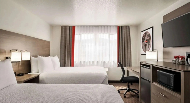 Четырёхместный номер Standard Best Western Helena - Capitol Hotel