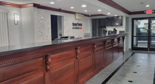HomeTowne Studios by Red Roof Egg Harbor-Atlantic City Airport, Забронировать Отель Поселок Эгг-Харбор Джерси-Шор