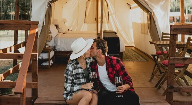 Тент с видом на сад Wildhaven Yosemite Glamping