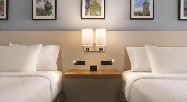 Четырёхместный номер Standard Hilton Garden Inn Nashville Opryland